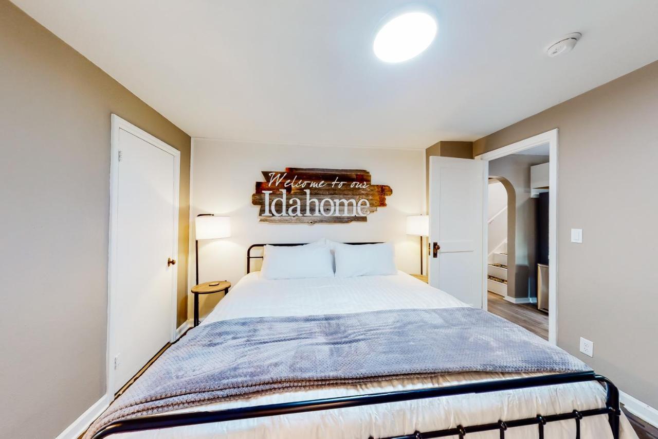 Lake City Charmer Coeur d'Alene Bagian luar foto